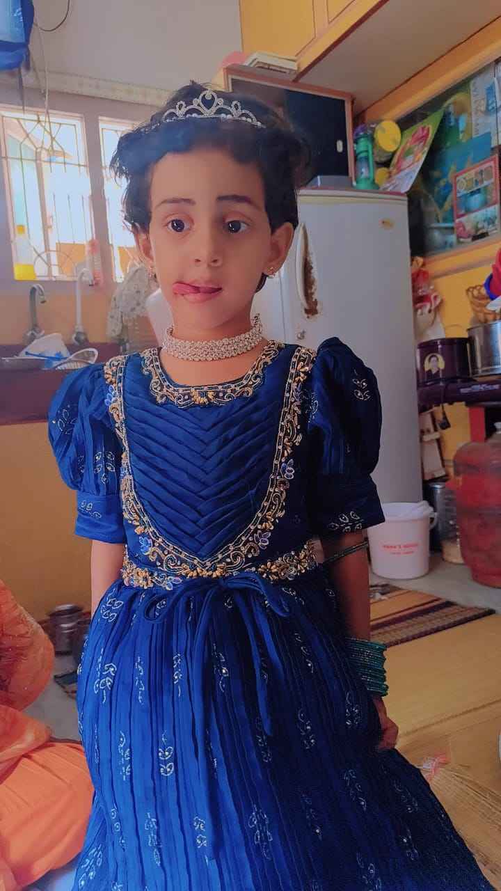 Arisha zaynab R